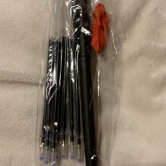 Recessed exercise set of four books for children with invisible/reuse pencils - Picture 3 of 6